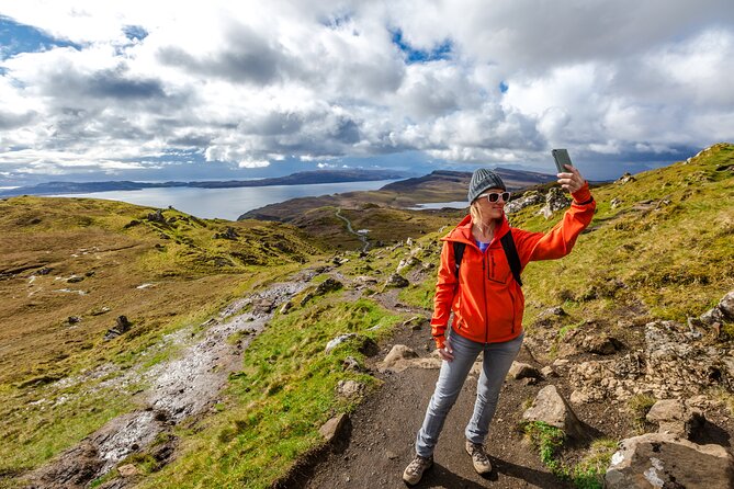 Skye Explorer Hiking Day Tour - Portree, lunch, and a little free time