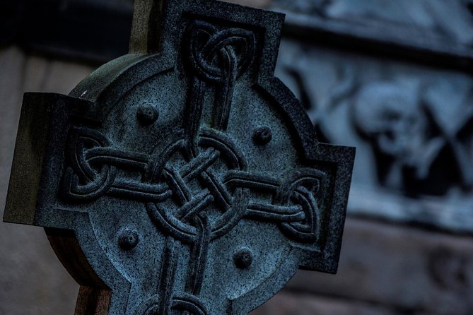 Small Group Edinburgh Underground Vaults & Graveyard Ghost Tour - Walking from the vaults to Canongate Kirk