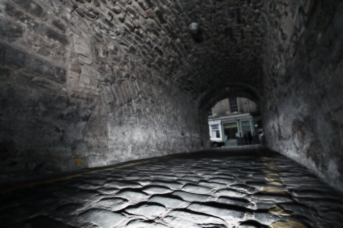Small Group Edinburgh Underground Vaults & Graveyard Ghost Tour - Canongate Kirkyard and its famous names
