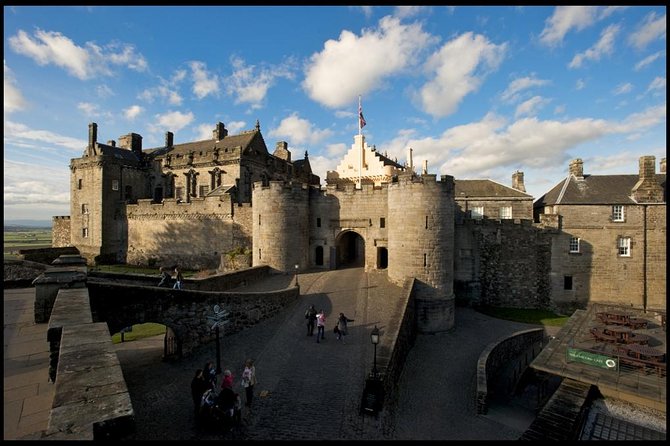 Stirling Castle and the Secrets of the Old Town Private Tour - The Old Town cemetery and Cowane’s Hospital
