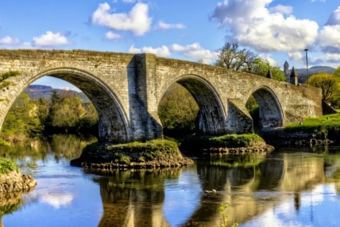 Stirling Luxury Private Day Tour from Edinburgh - Lunch at The Birds & The Bees