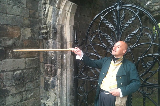 Stirling Old Town Private Walking Tour - Cowane’s Hospital and merchant life