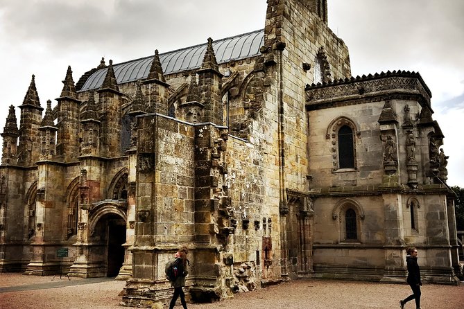 Stone & Story: Rosslyn Chapel & Melrose Abbey Private Day Trip - Dryburgh Abbey: a peaceful final stop