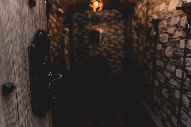 The Ghost of Mary Queen of Scots Escape Room - Entering the abandoned Sandyford Castle