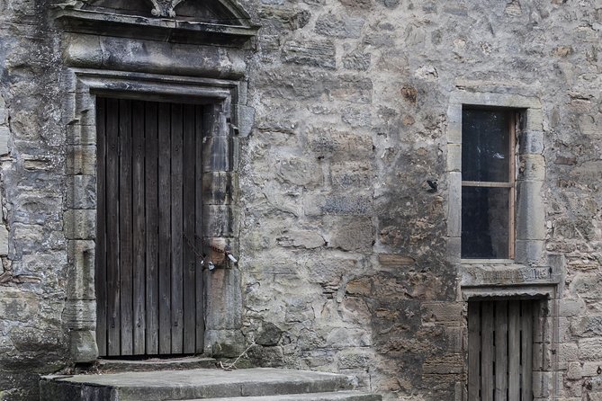 The Outlander 1 Day Experience - Doune Castle: Castle Leoch with an optional admission fee