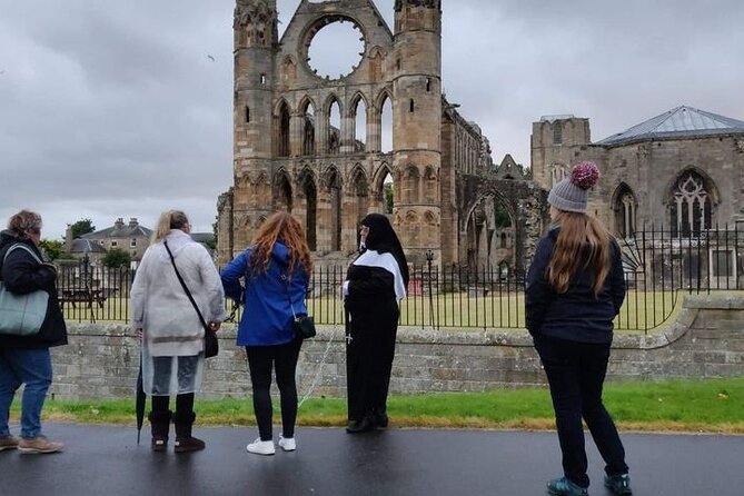 The Witches Tour - Elgin Cathedral: the first major photo stop