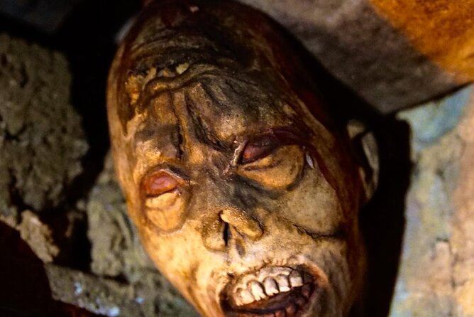 The World Famous Underground Ghost Tour - Walking Edinburgh’s closes, wynds, and secluded squares