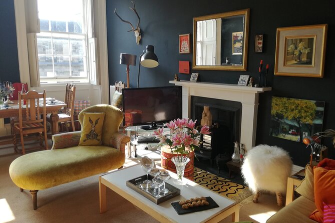 Traditional Scottish Cooking Class & Dinner with Edinburgh Local - Haggis, mash, turnips, and a dram of whisky