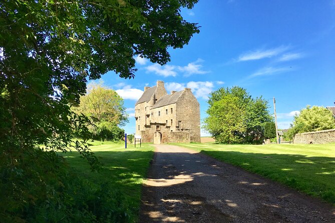 Ultimate Outlander Day Tour - Culross, a village that plays several parts