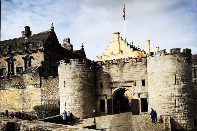 Warriors & Wilderness: Braveheart & Stirlingshire Day Trip - A private van ride from Edinburgh