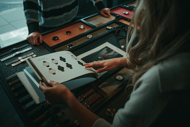 Watch Building Experience - St Andrews - Picking a case, face, and strap