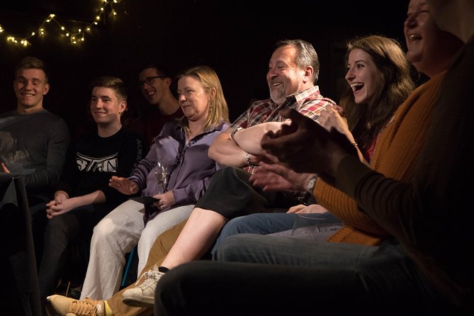 Watch Closely - An Evening of Magic - Billy Reid’s close-up magic in Glasgow